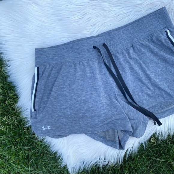 Under Armour Pants - Under Armour gray shorts large b